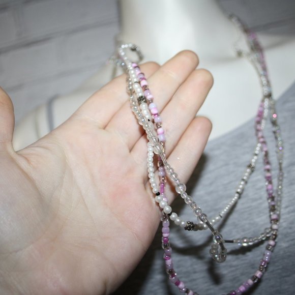 🤍💜 White, Purple + Silver Beaded Layered Necklace · 32" 💜🤍 - Picture 2 of 4